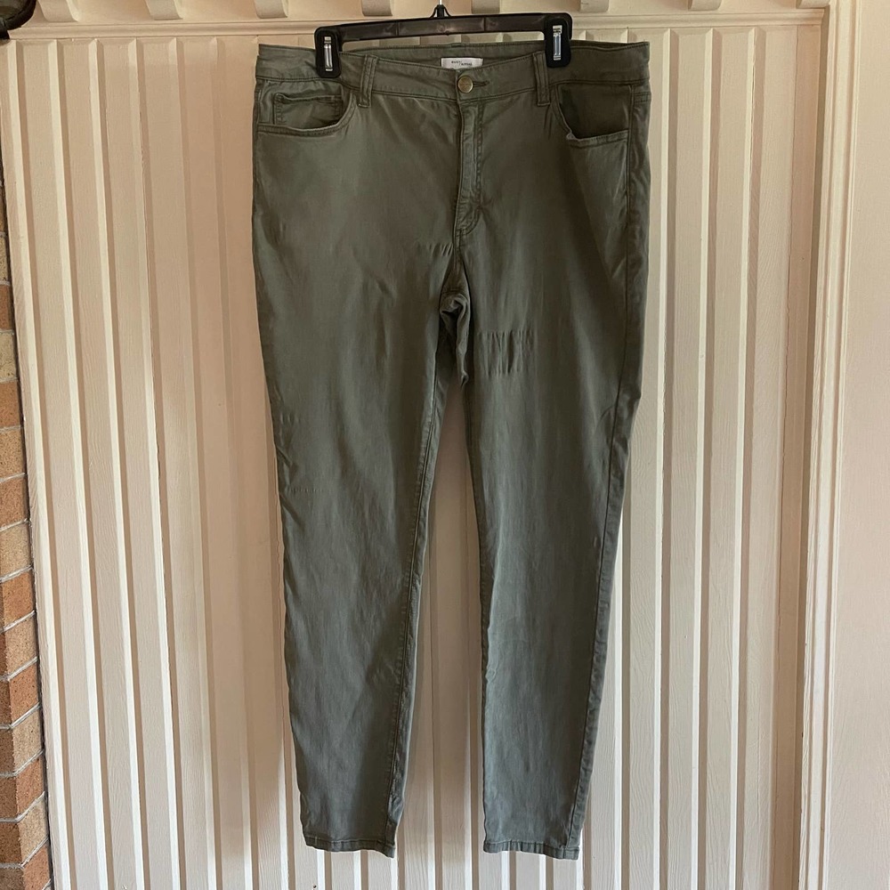 SALE!! Daily Ritual Olive Green Pants 16